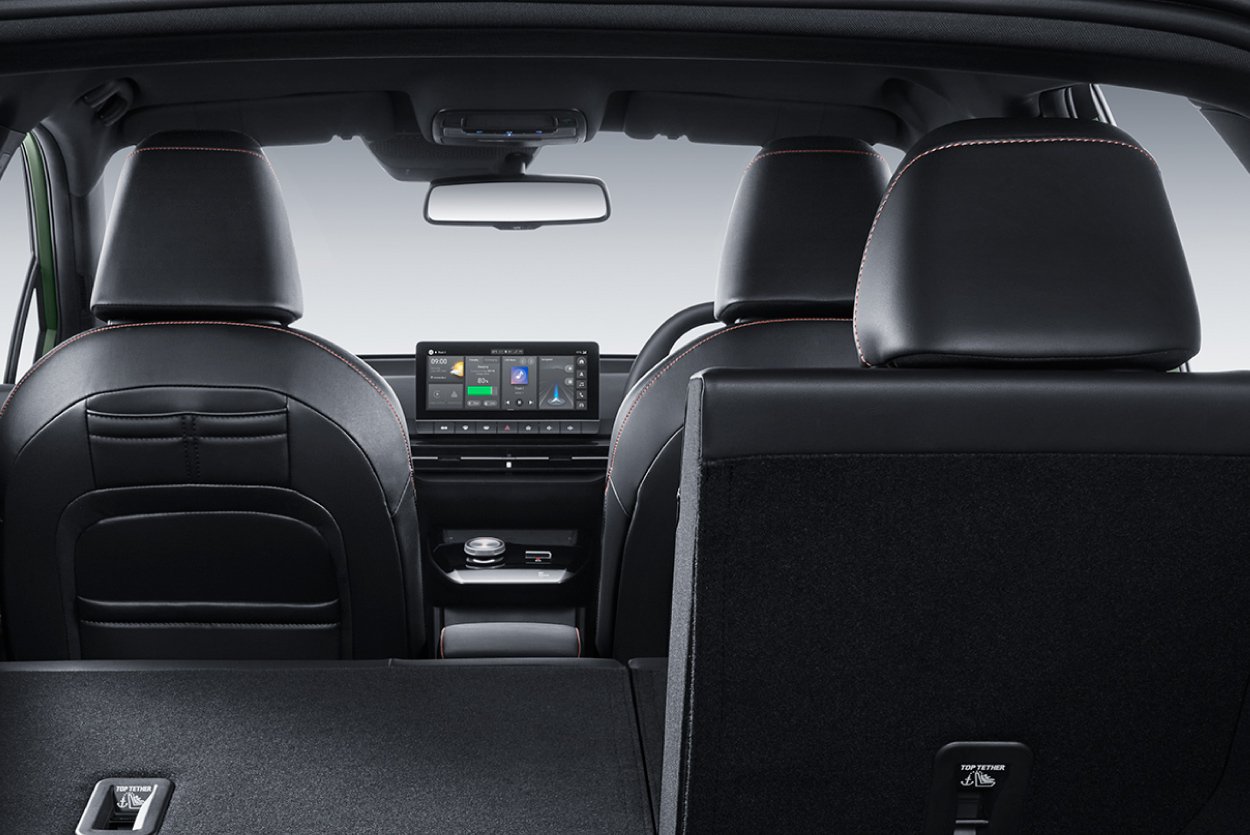 Mg One interior volante